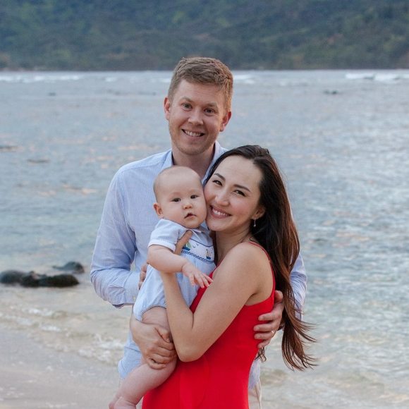 Meet your Posher, Tuya - Picture 1 of 1